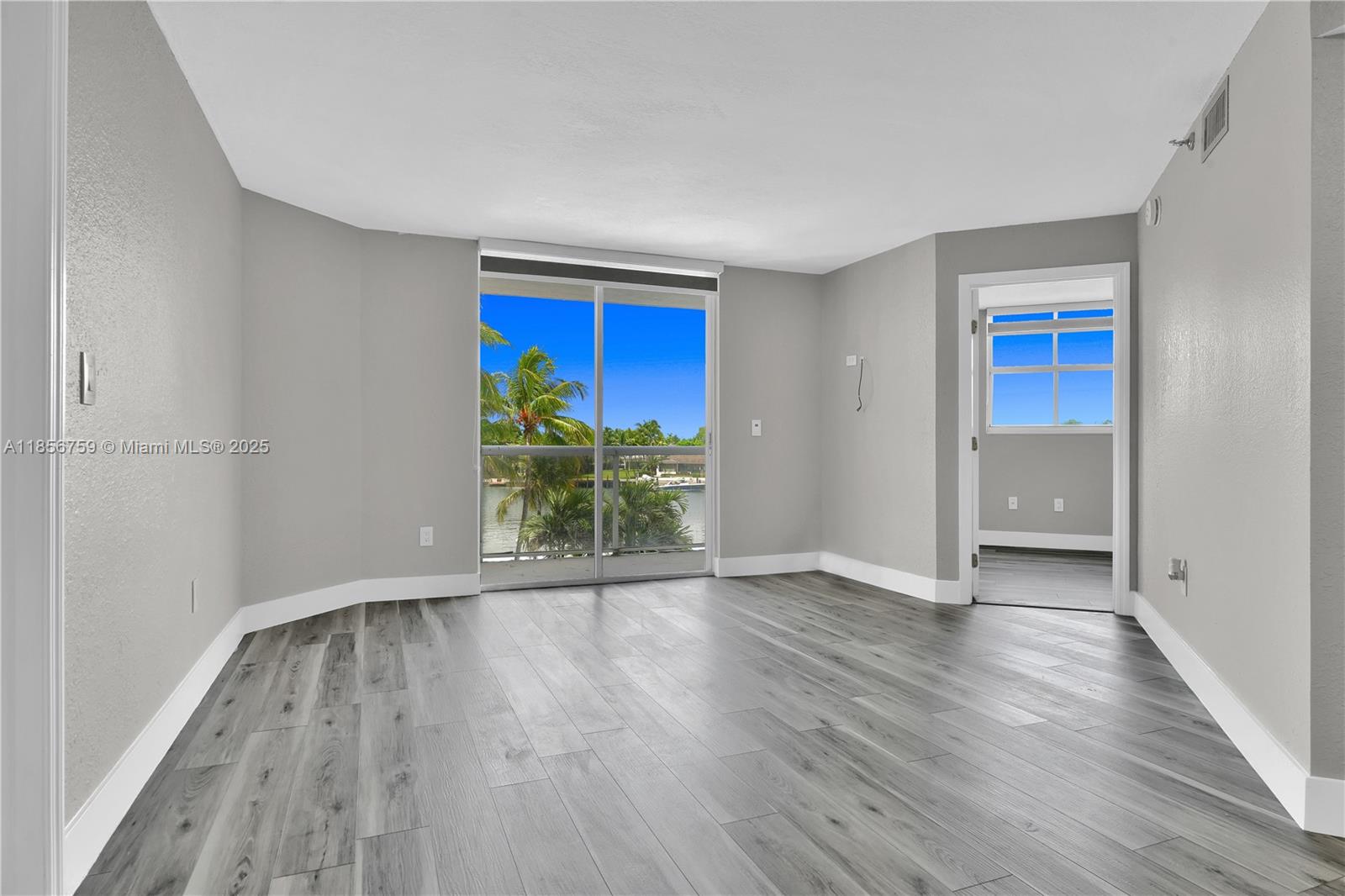 5880 Collins Ave # 403