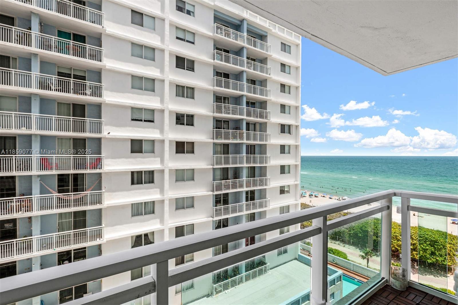 6917 Collins Ave # 906