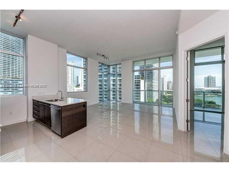 500 Brickell Ave # 1101