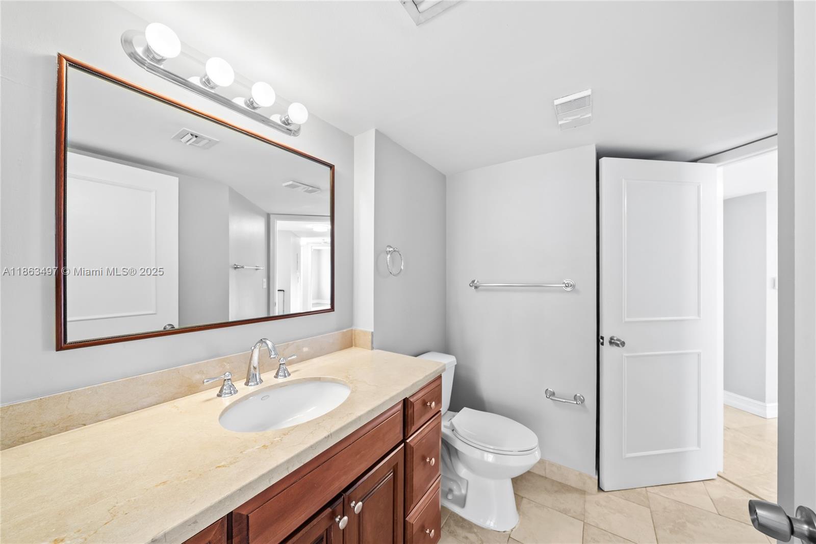540 Brickell Key Dr # 815
