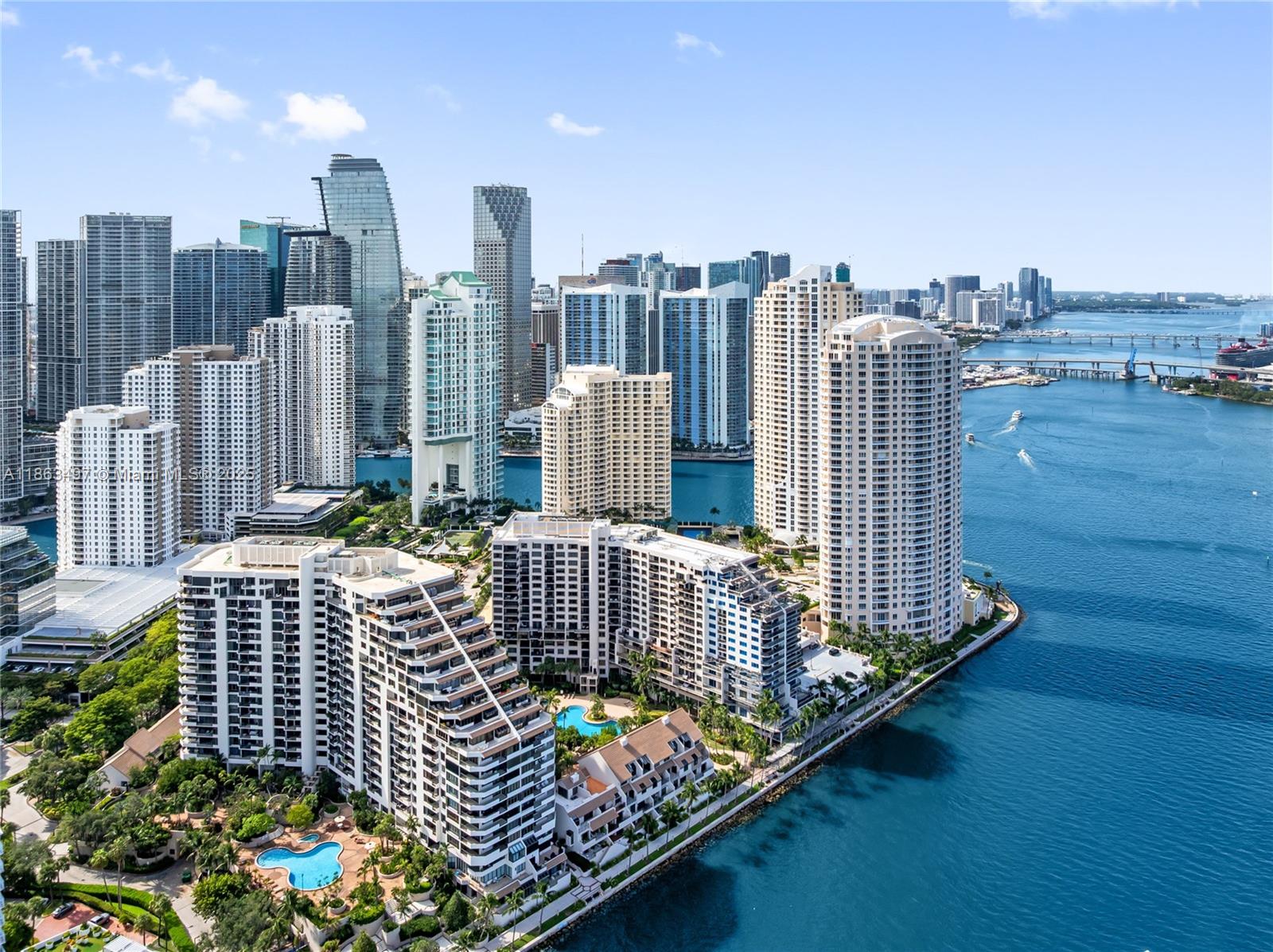 540 Brickell Key Dr # 815
