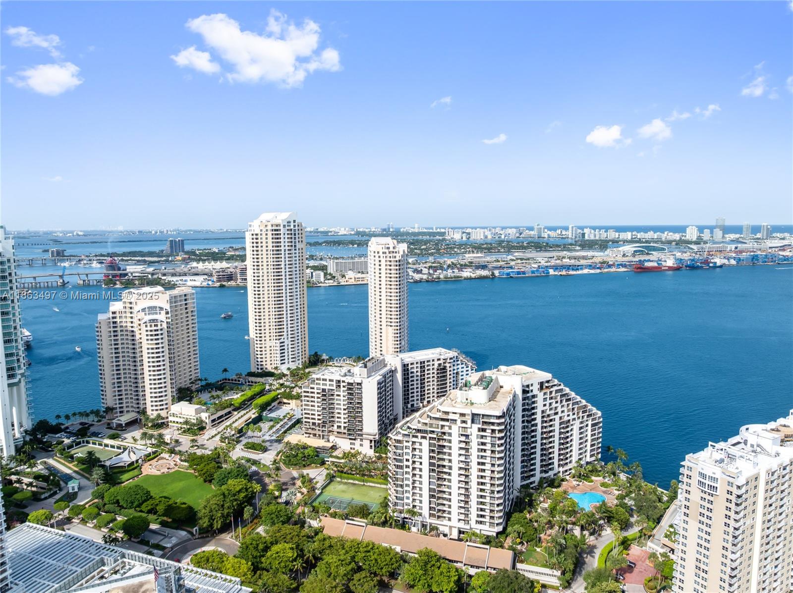 540 Brickell Key Dr # 815