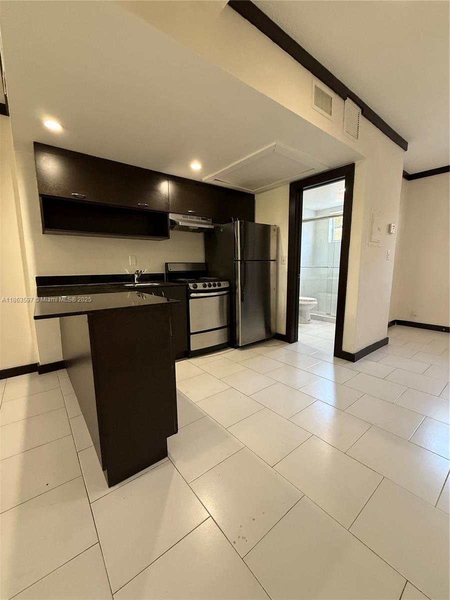 1545 Drexel Ave # 6