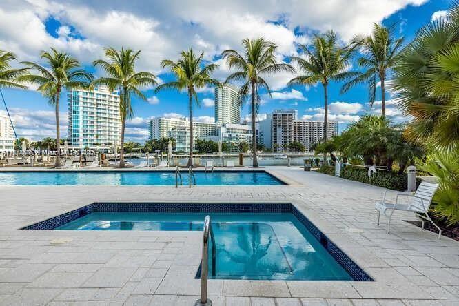 20 Island Ave # 1407