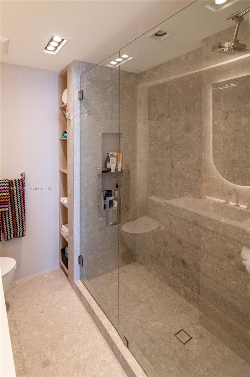20 Island Ave # 1407