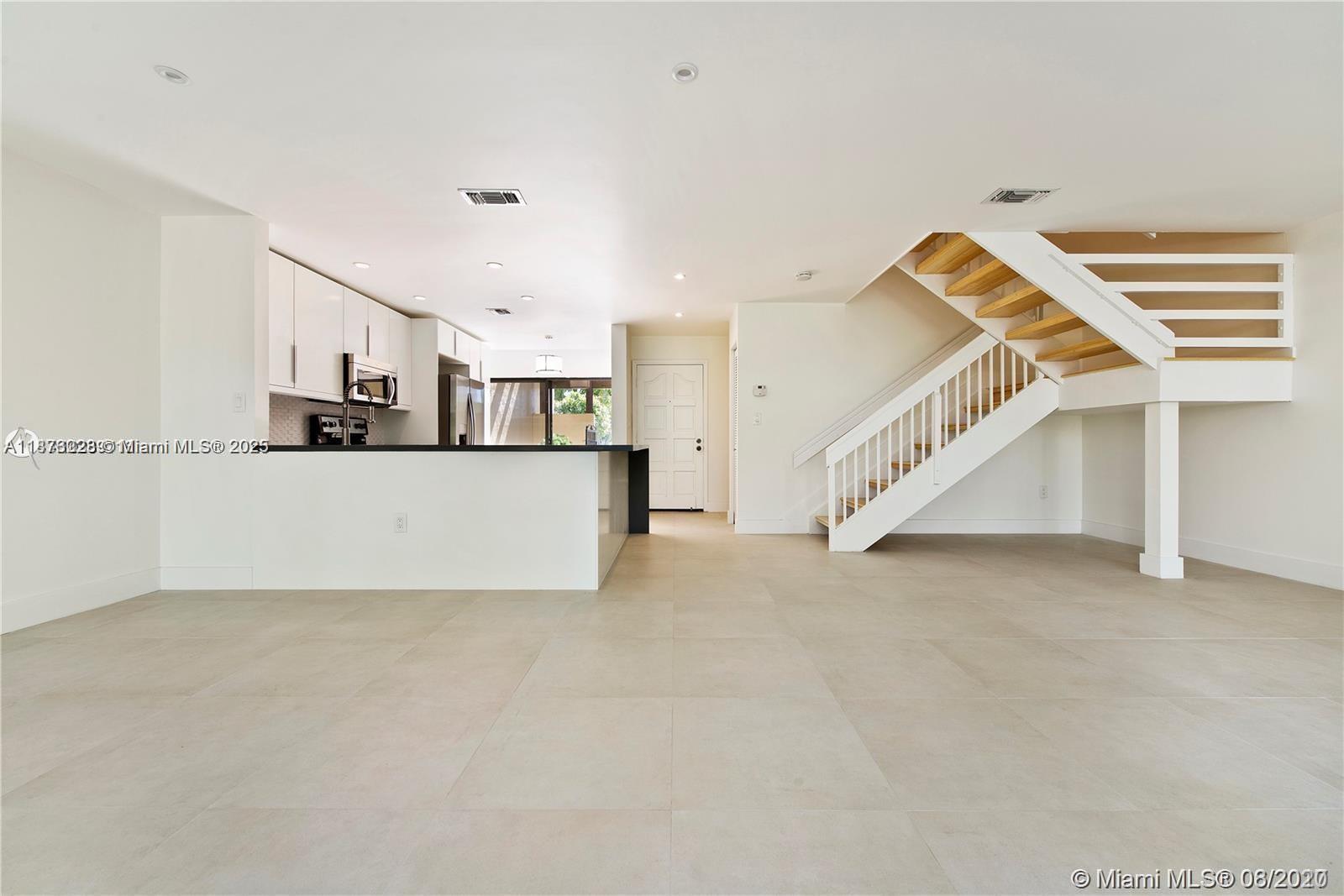 9717 Costa Del Sol Blvd # 100 Unit: B-100
