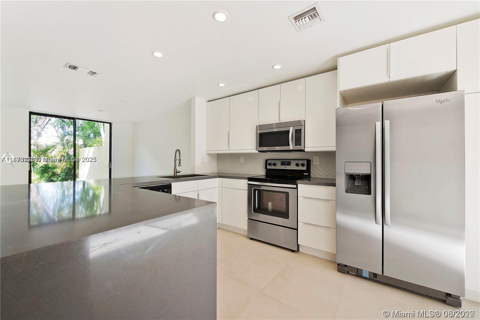 9717 Costa Del Sol Blvd # 100 Unit: B-100