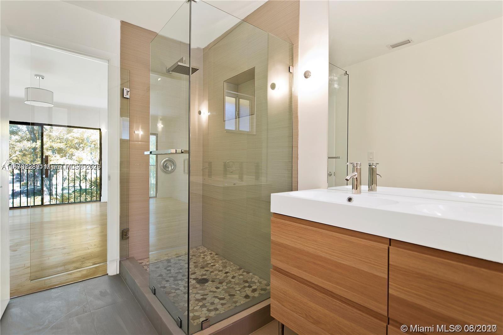 9717 Costa Del Sol Blvd # 100 Unit: B-100