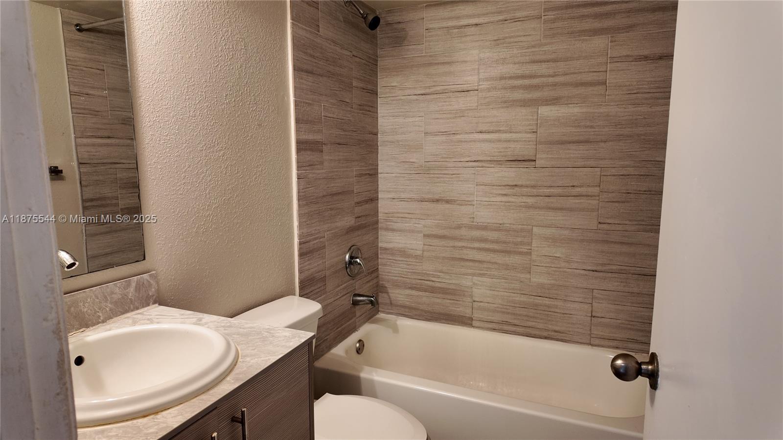 9044 W Atlantic Blvd # 321
