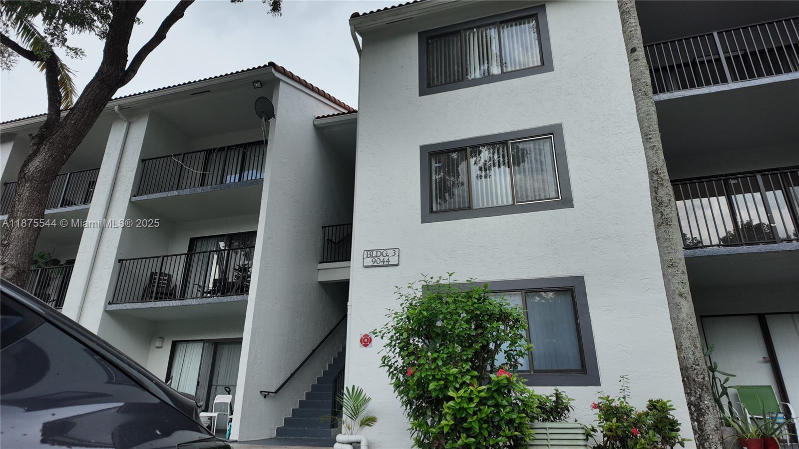 9044 W Atlantic Blvd # 321