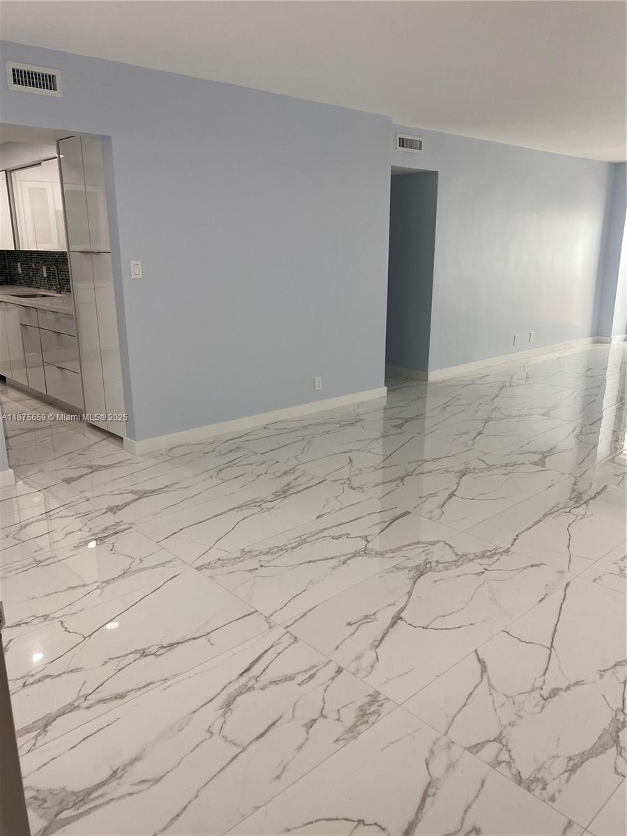 9225 Collins Ave # 704