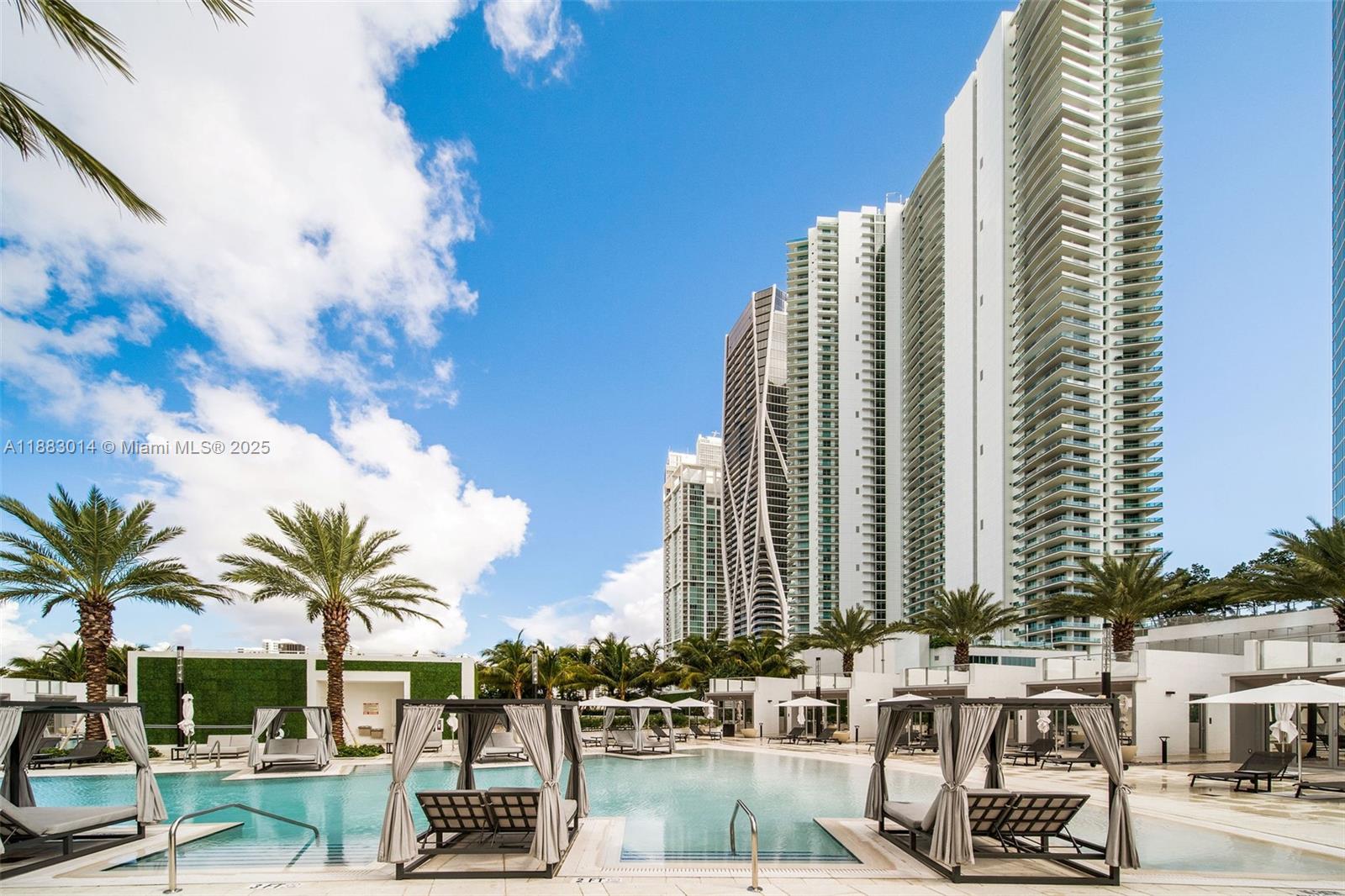 851 NE 1st Avenue # 4902