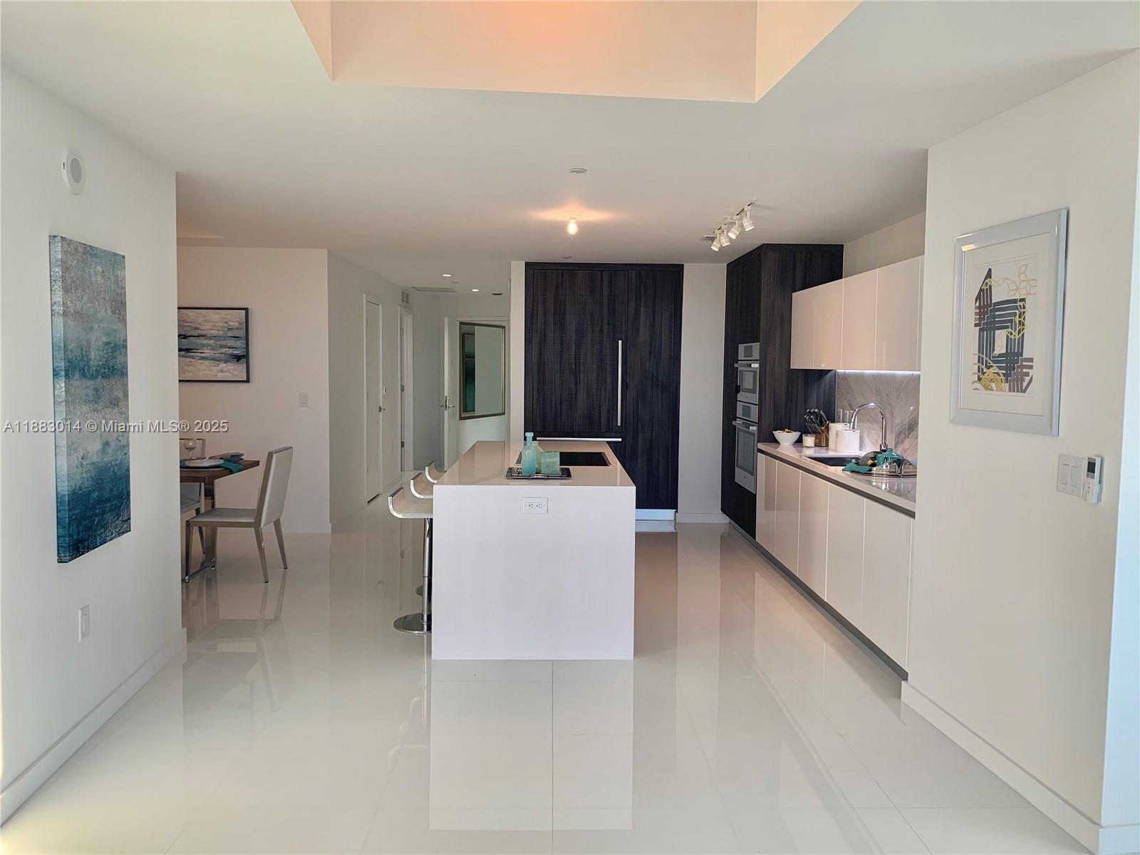 851 NE 1st Avenue # 4902