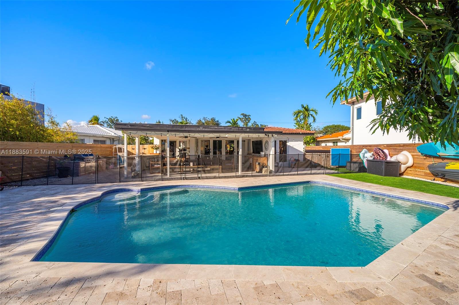 840 S Shore Dr
