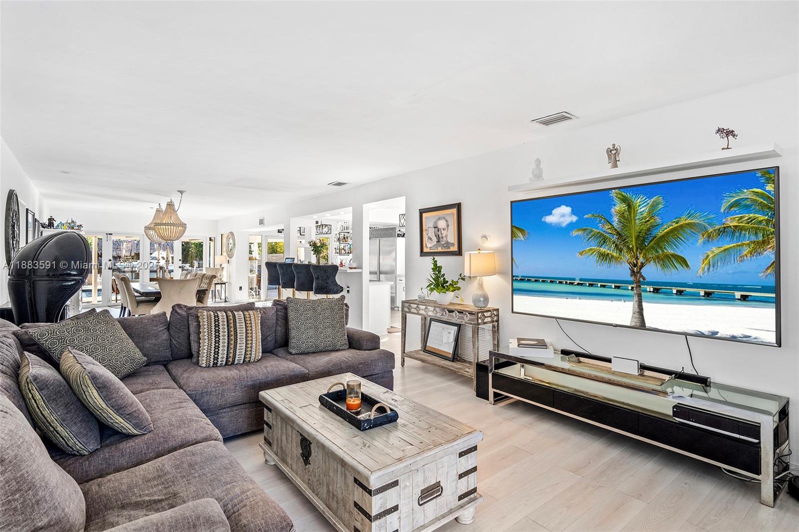 840 S Shore Dr