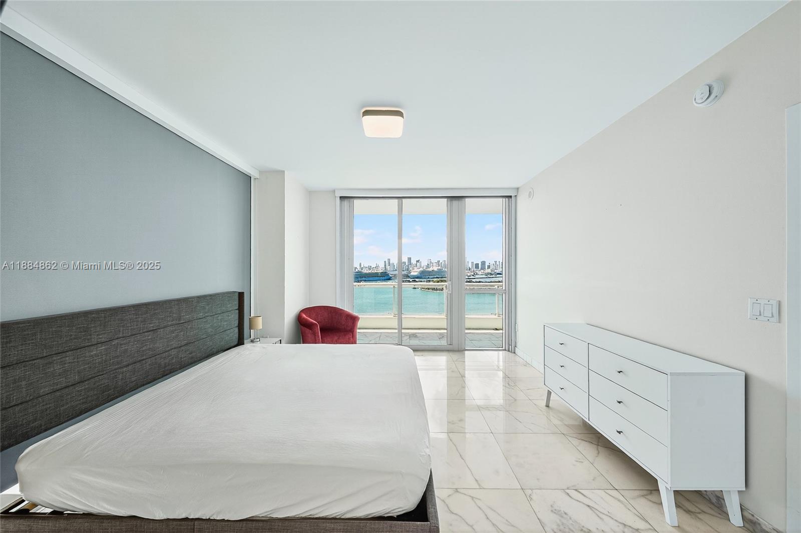 540 West Ave # 2111