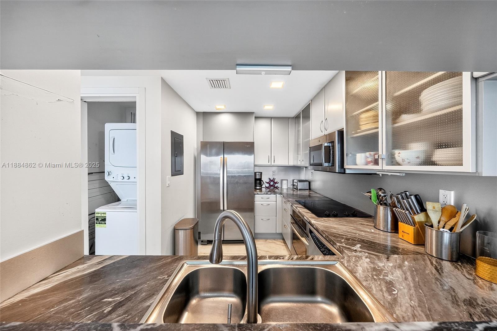 540 West Ave # 2111