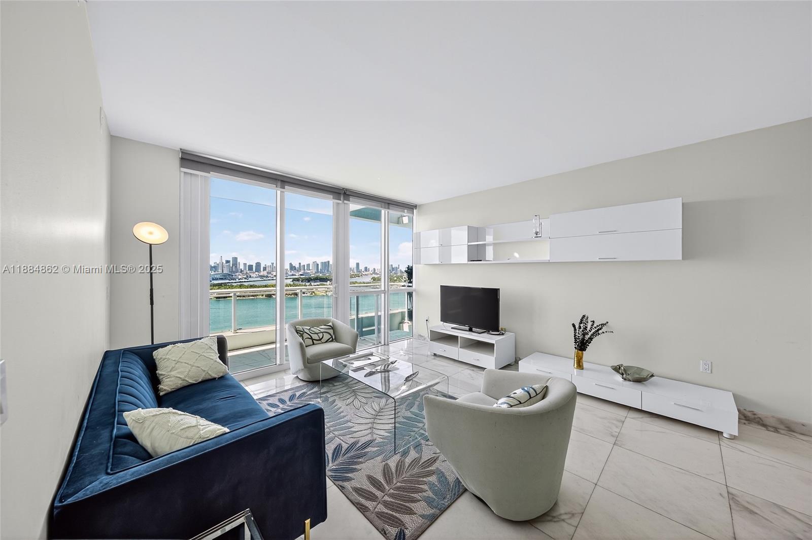 540 West Ave # 2111