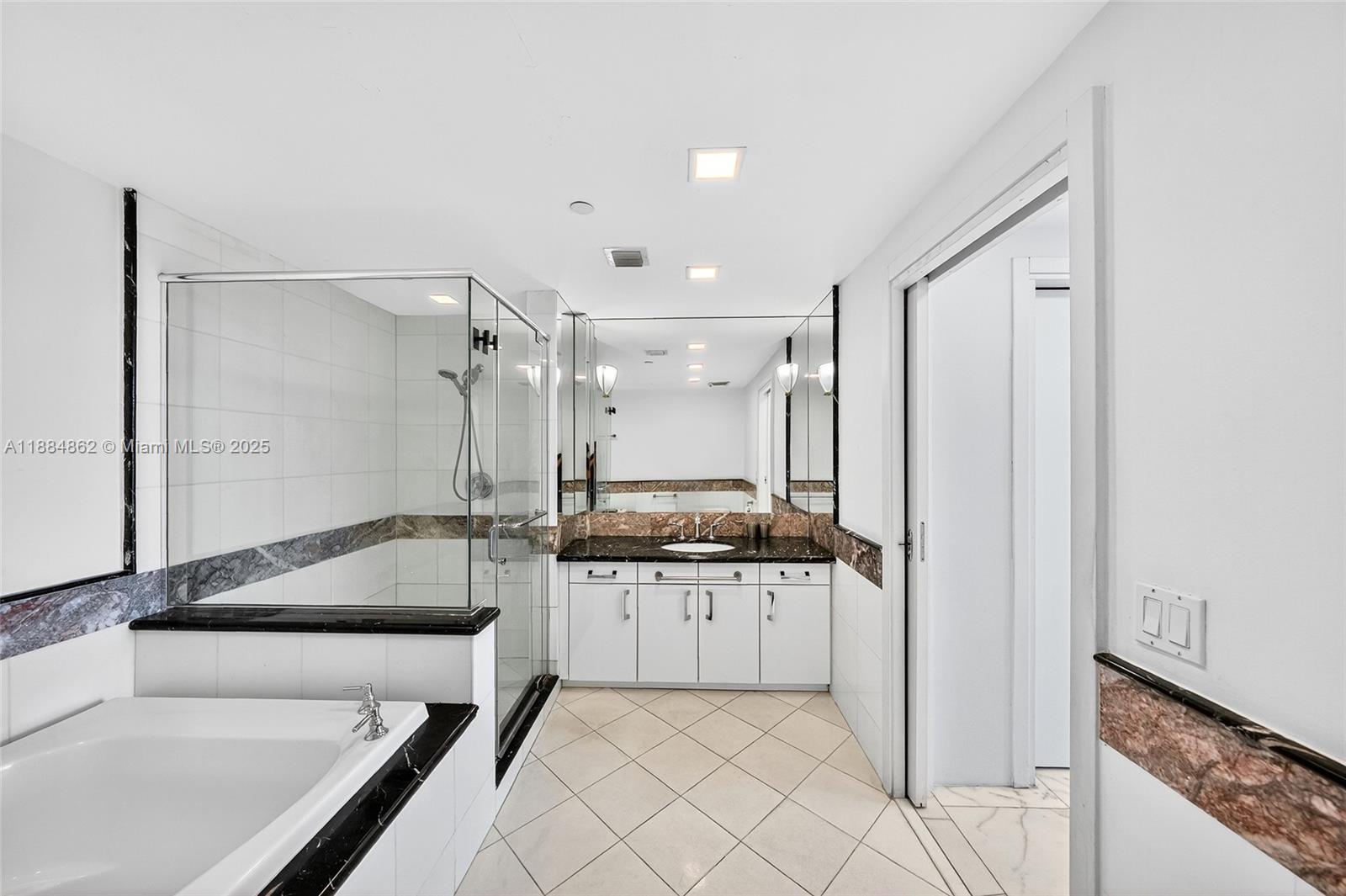 540 West Ave # 2111