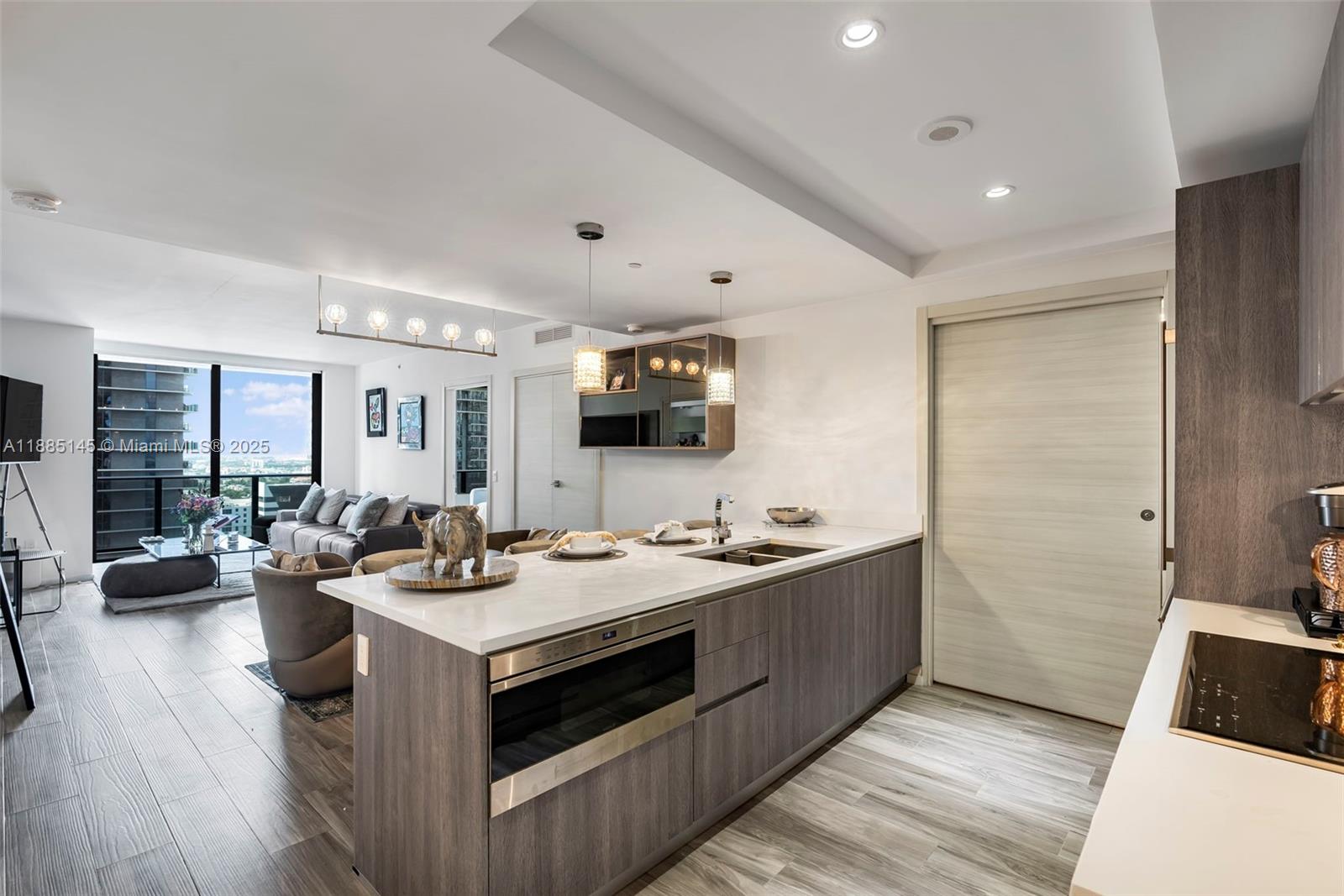 801 S Miami Ave Unit: 2810