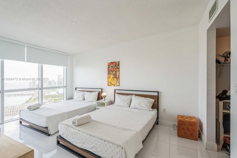 1750 N Bayshore Dr # 4802