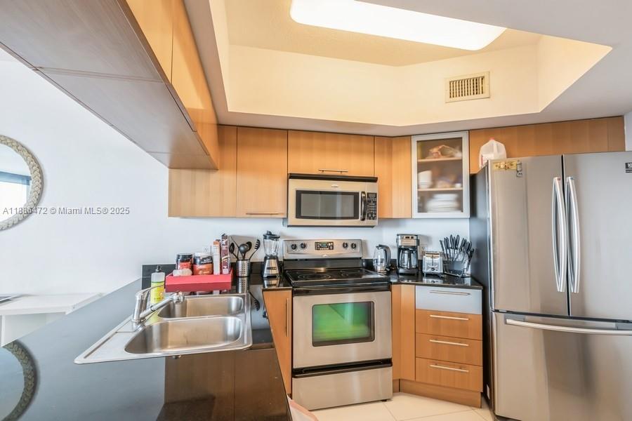 1750 N Bayshore Dr # 4802