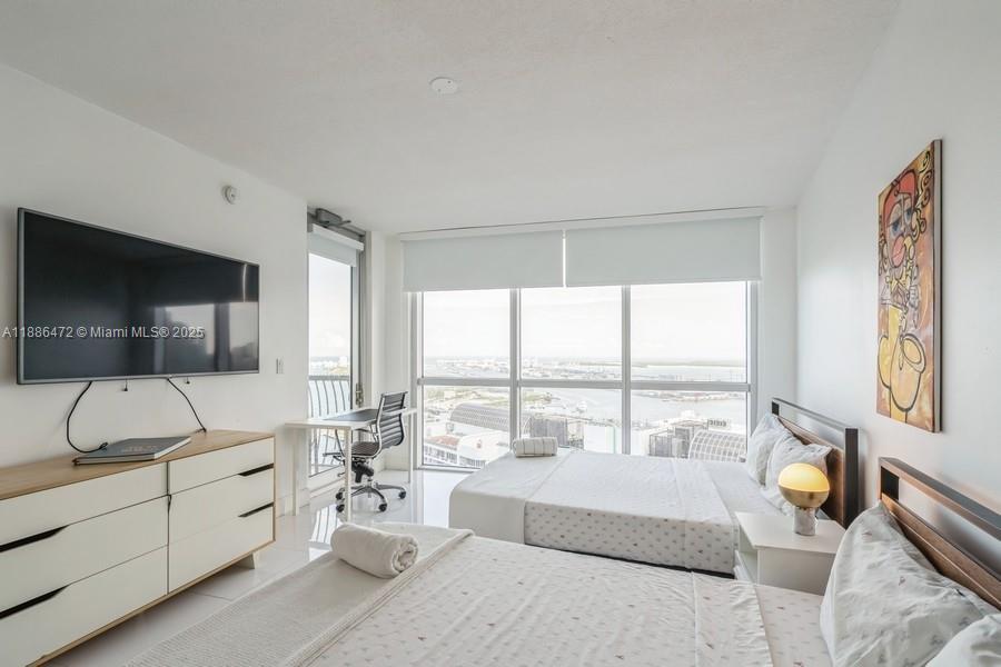 1750 N Bayshore Dr # 4802