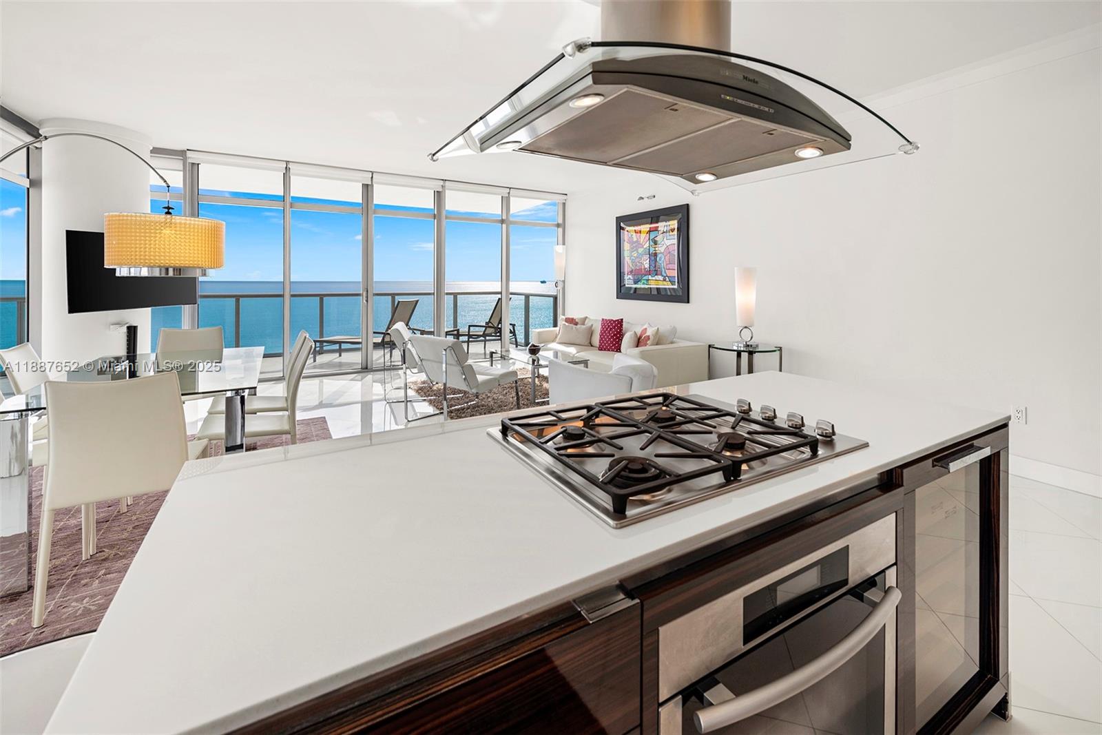 3737 COLLINS AV # 1301 Unit: S-1301
