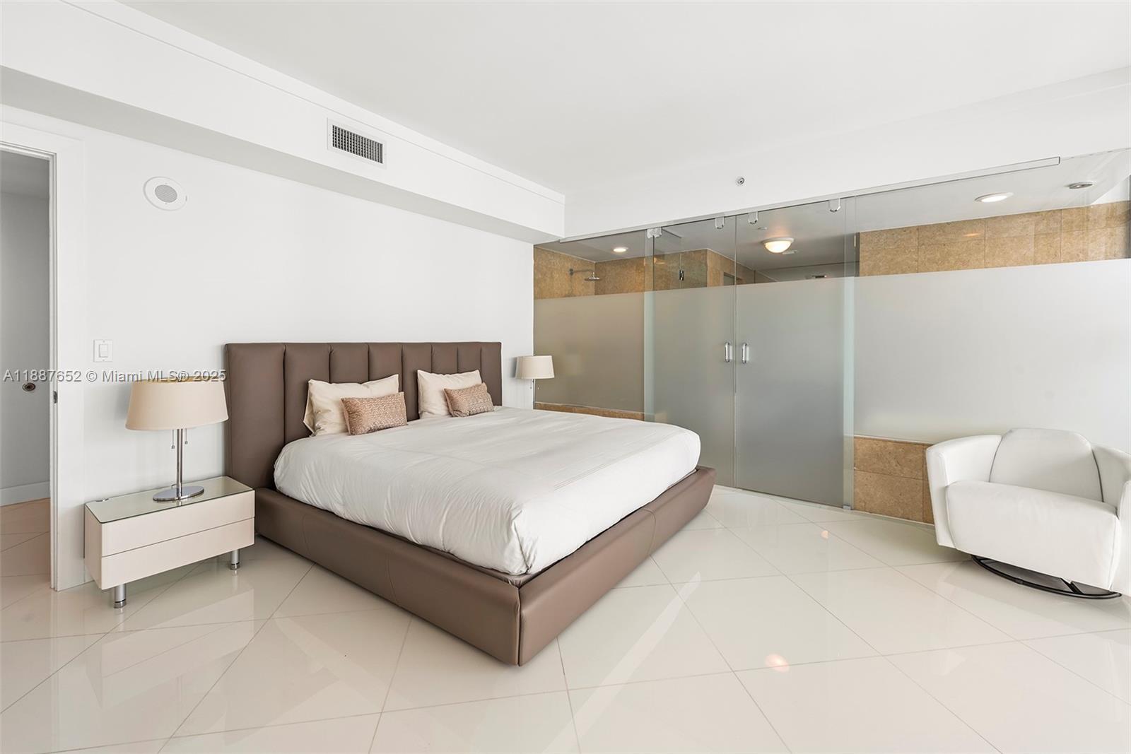 3737 COLLINS AV # 1301 Unit: S-1301