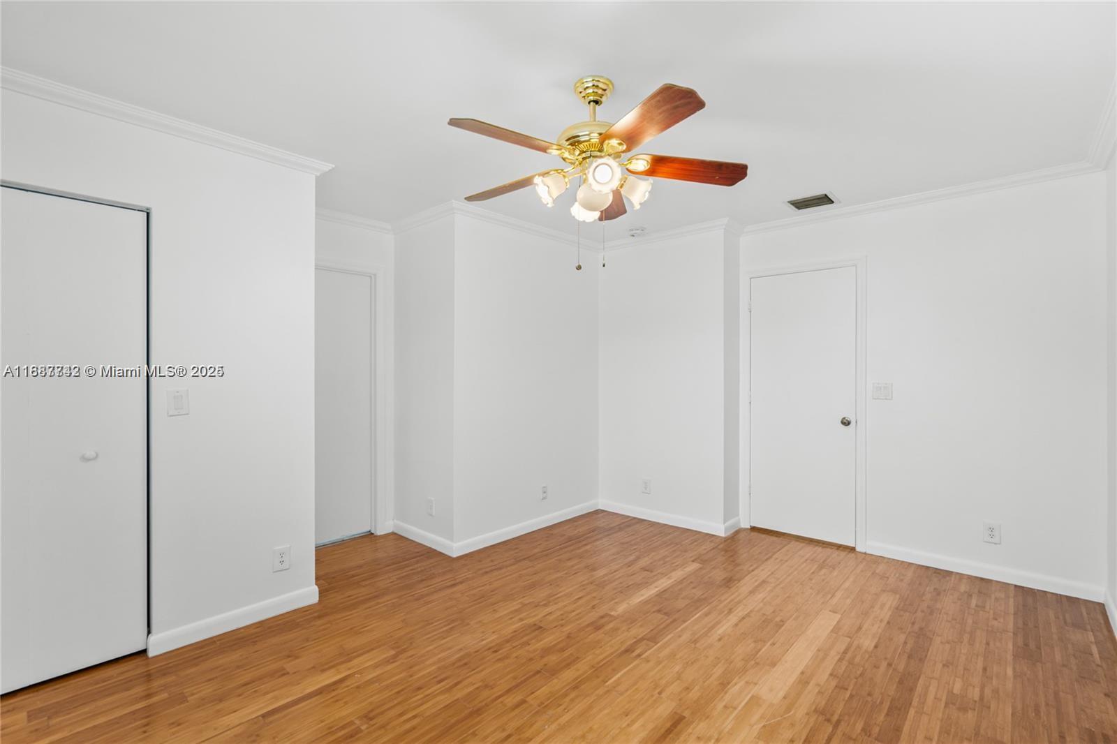 1162 SW 44th Ave