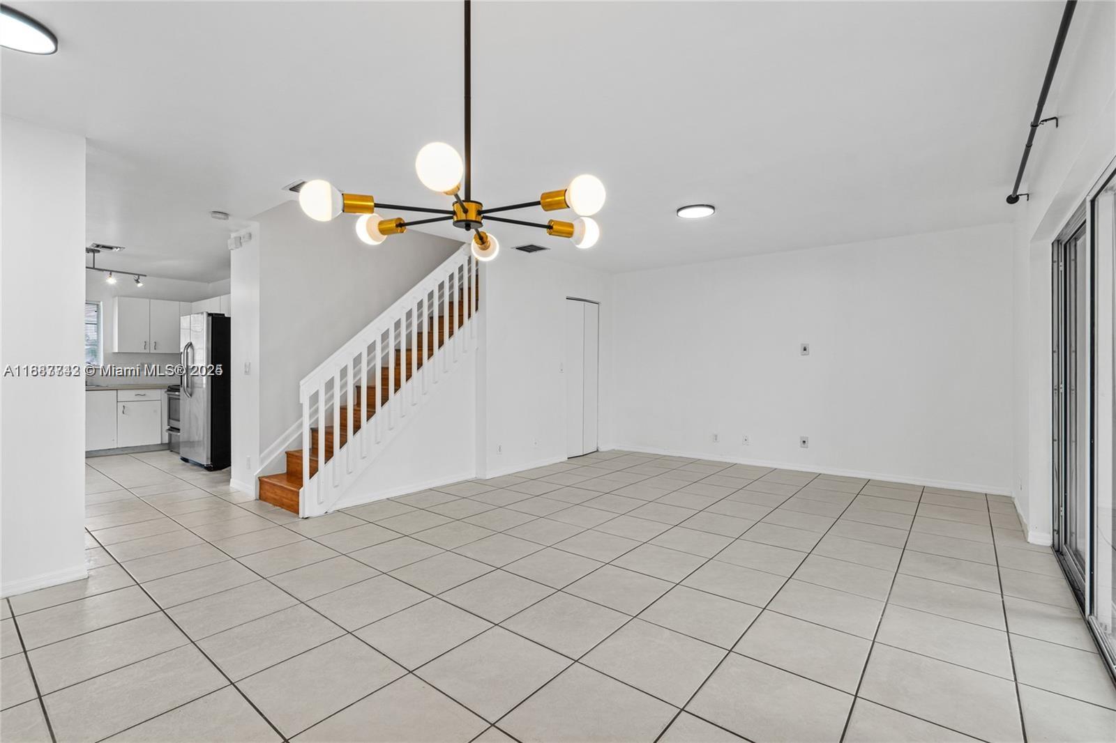 1162 SW 44th Ave