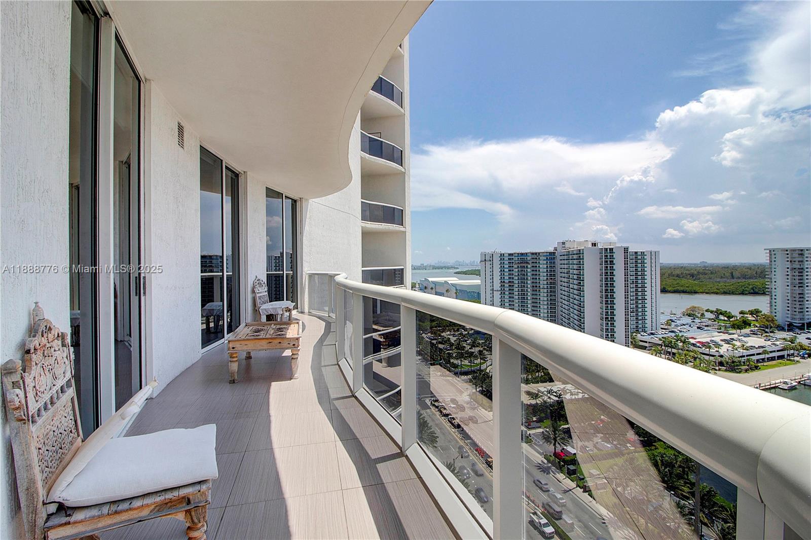 15901 Collins Ave # 1605