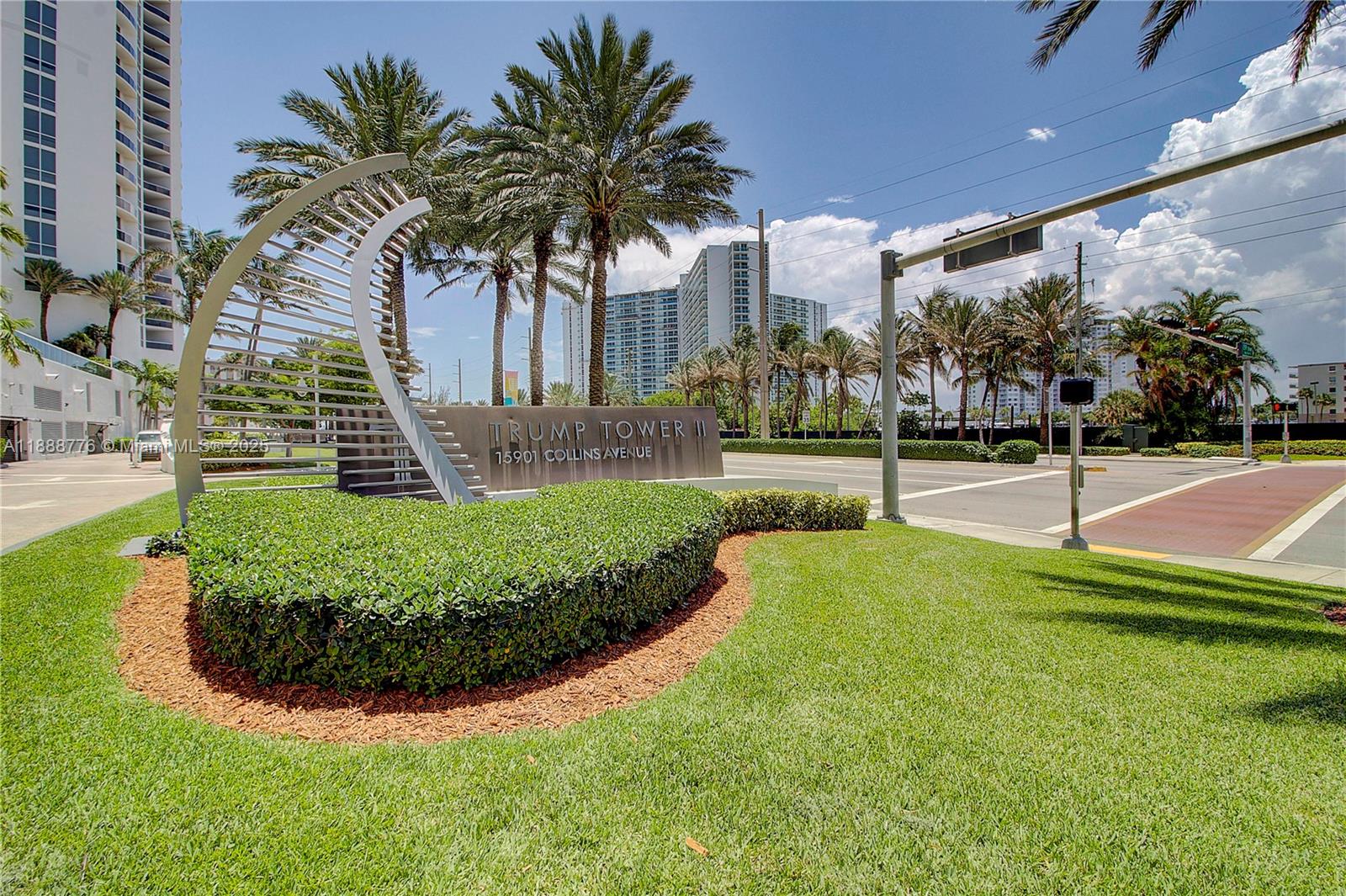 15901 Collins Ave # 1605