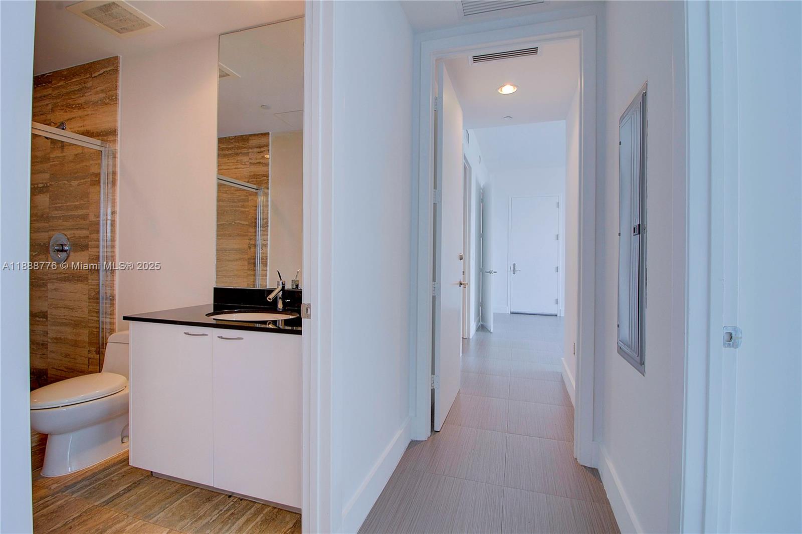 15901 Collins Ave # 1605