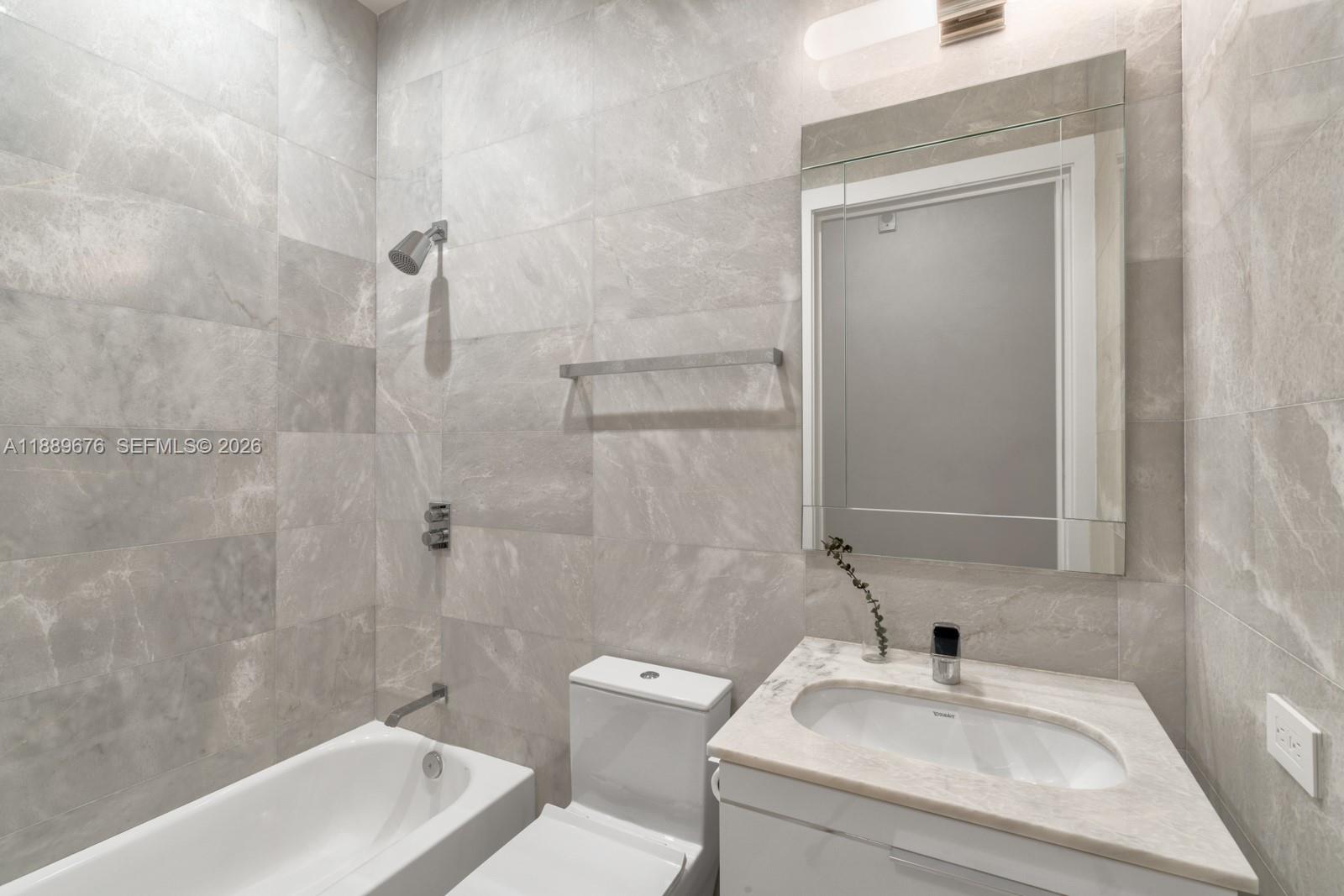 18501 Collins Ave # 2301