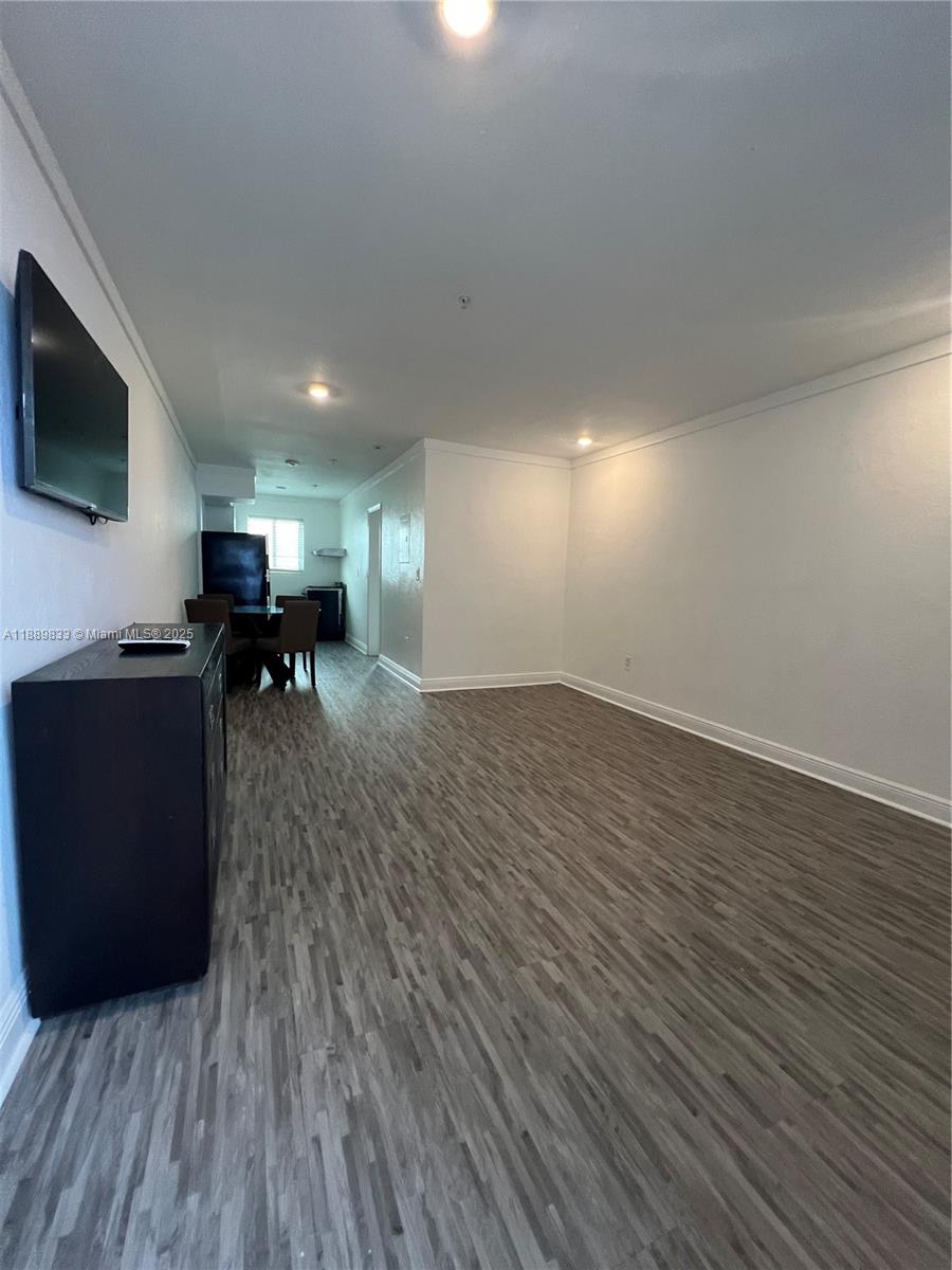 1524 Lenox Ave # 15