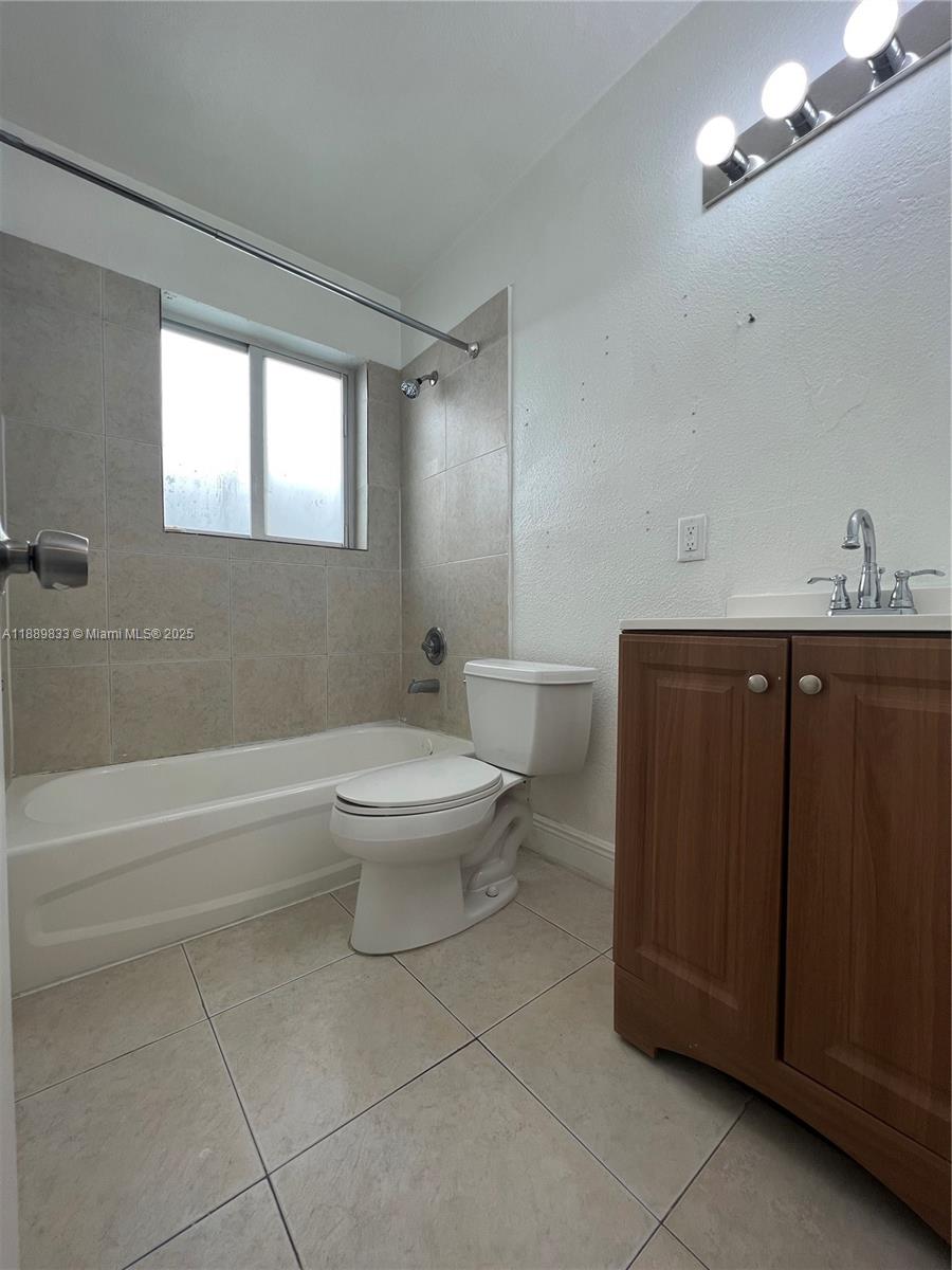1524 Lenox Ave # 15