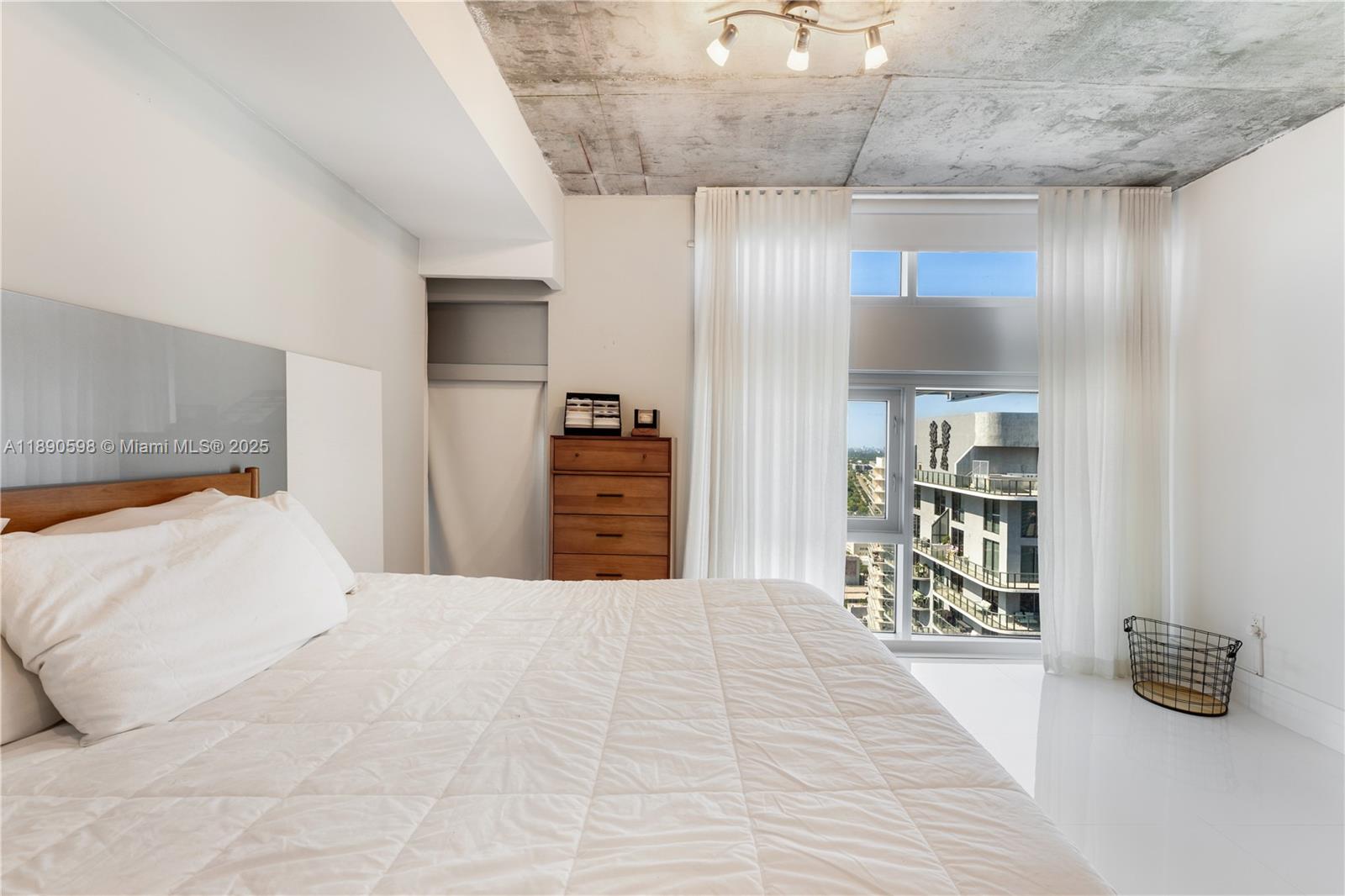 3301 NE 1st Ave Unit: PH7