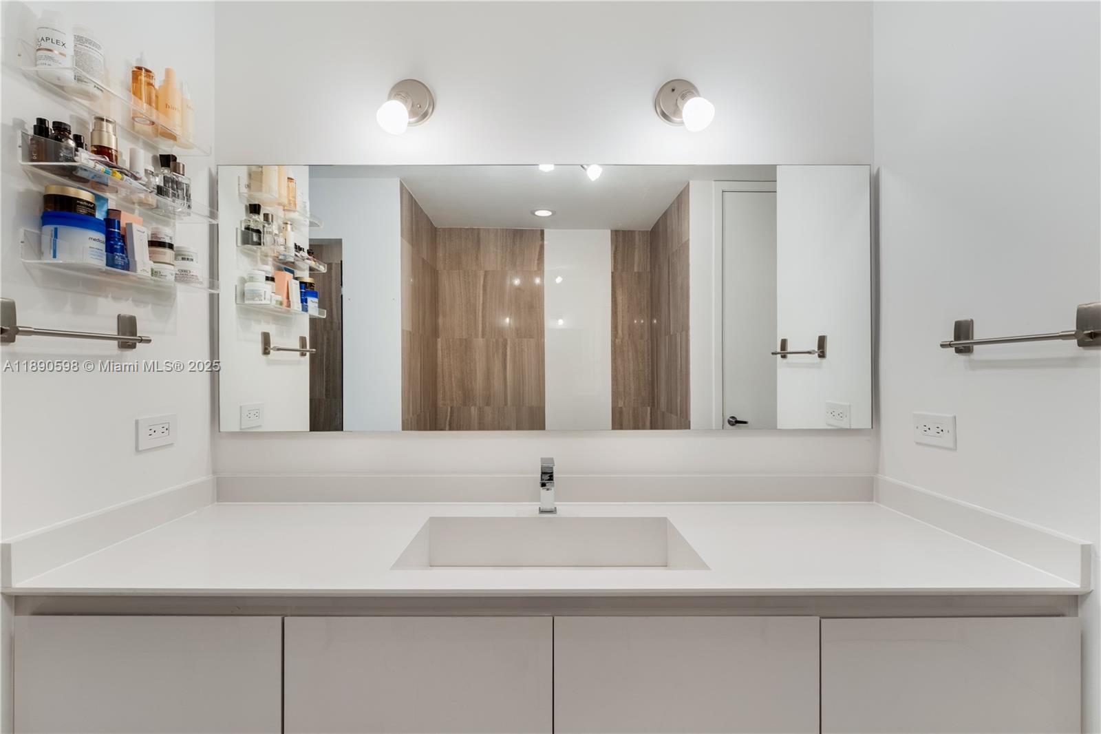 3301 NE 1st Ave Unit: PH7