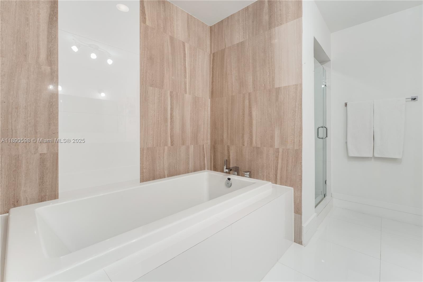 3301 NE 1st Ave Unit: PH7