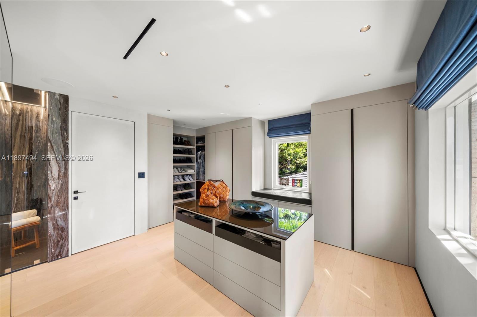 244 W San Marino Dr