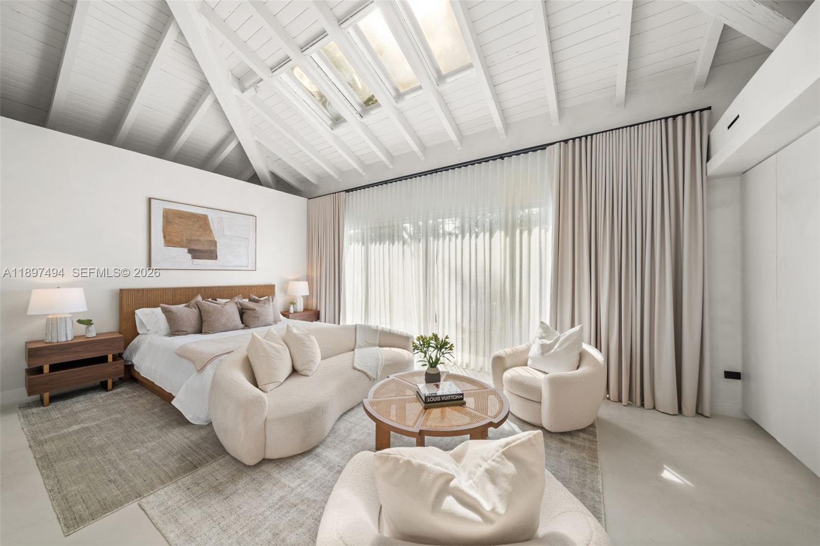 244 W San Marino Dr