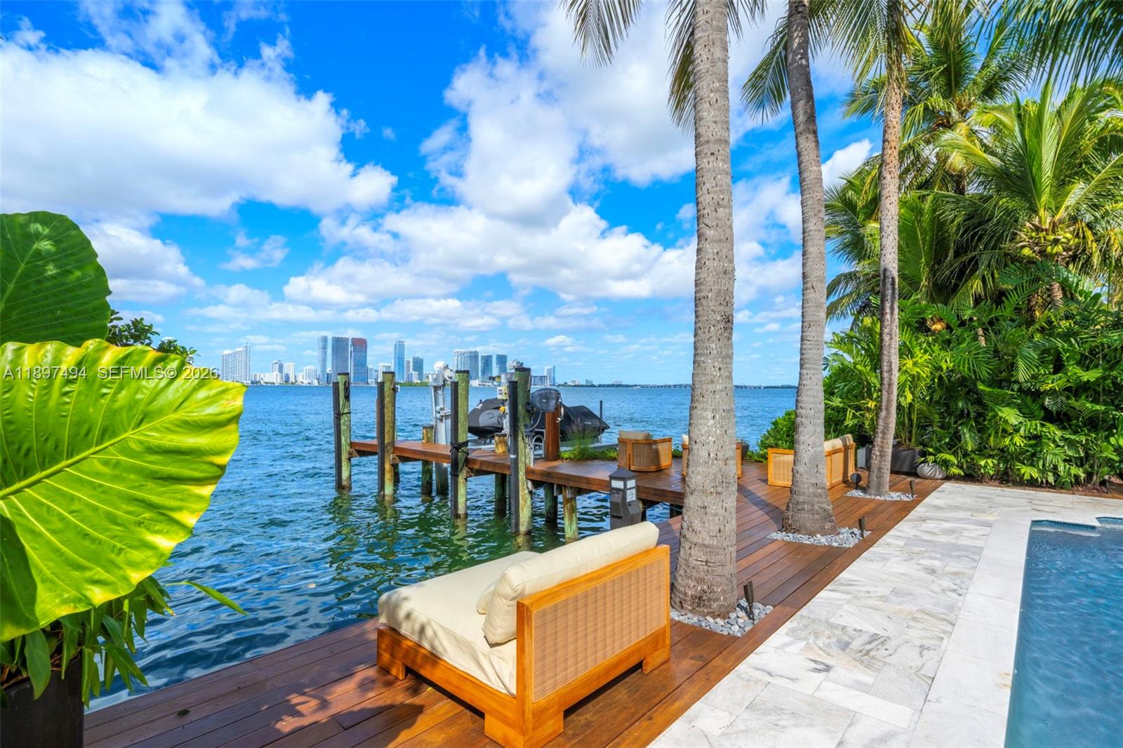 244 W San Marino Dr