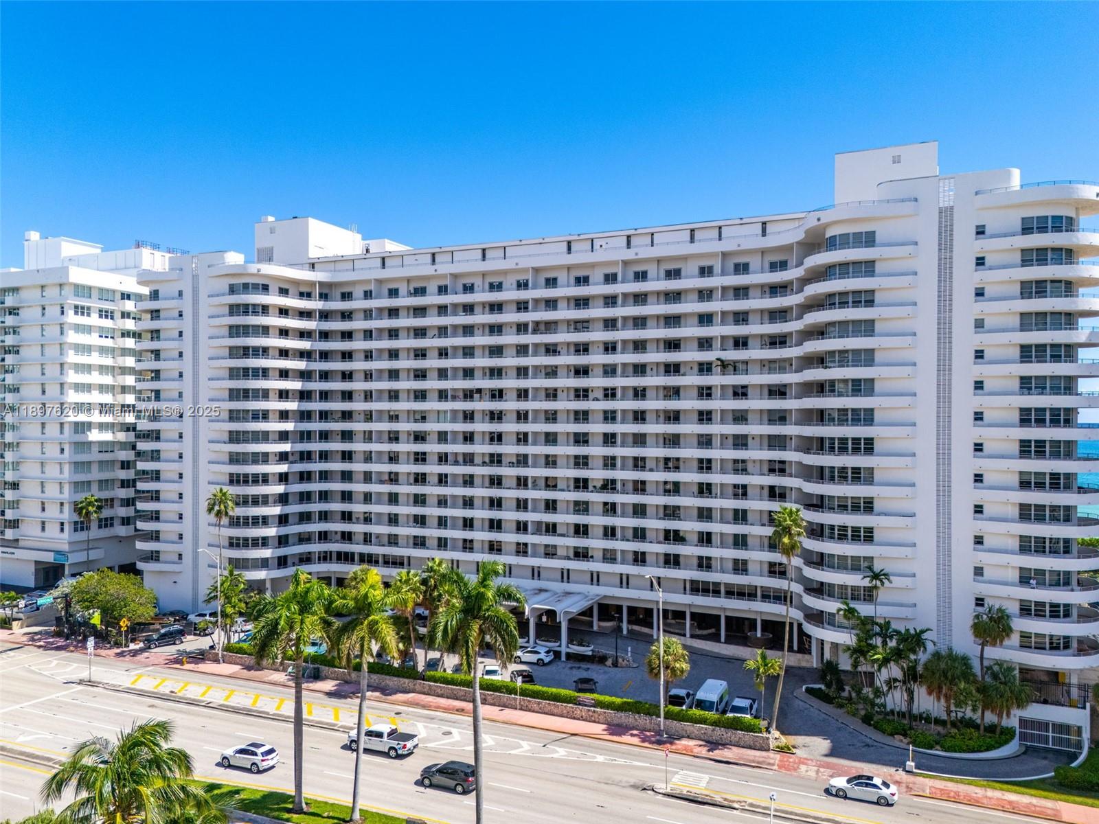 5555 Collins Ave # 14E