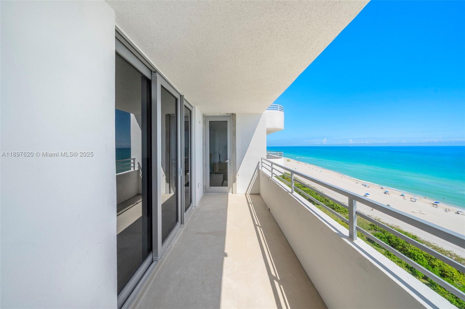 5555 Collins Ave # 14E