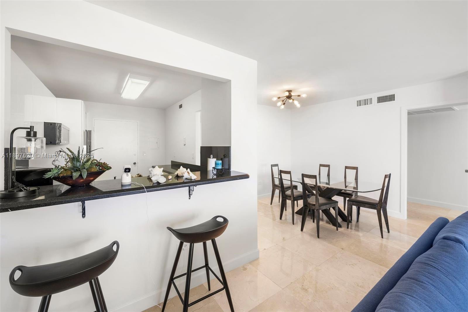 5555 Collins Ave # 14E