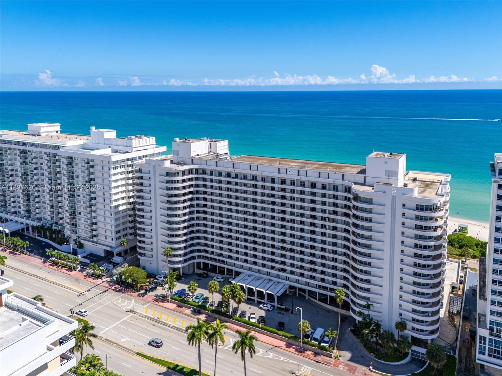 5555 Collins Ave # 14E