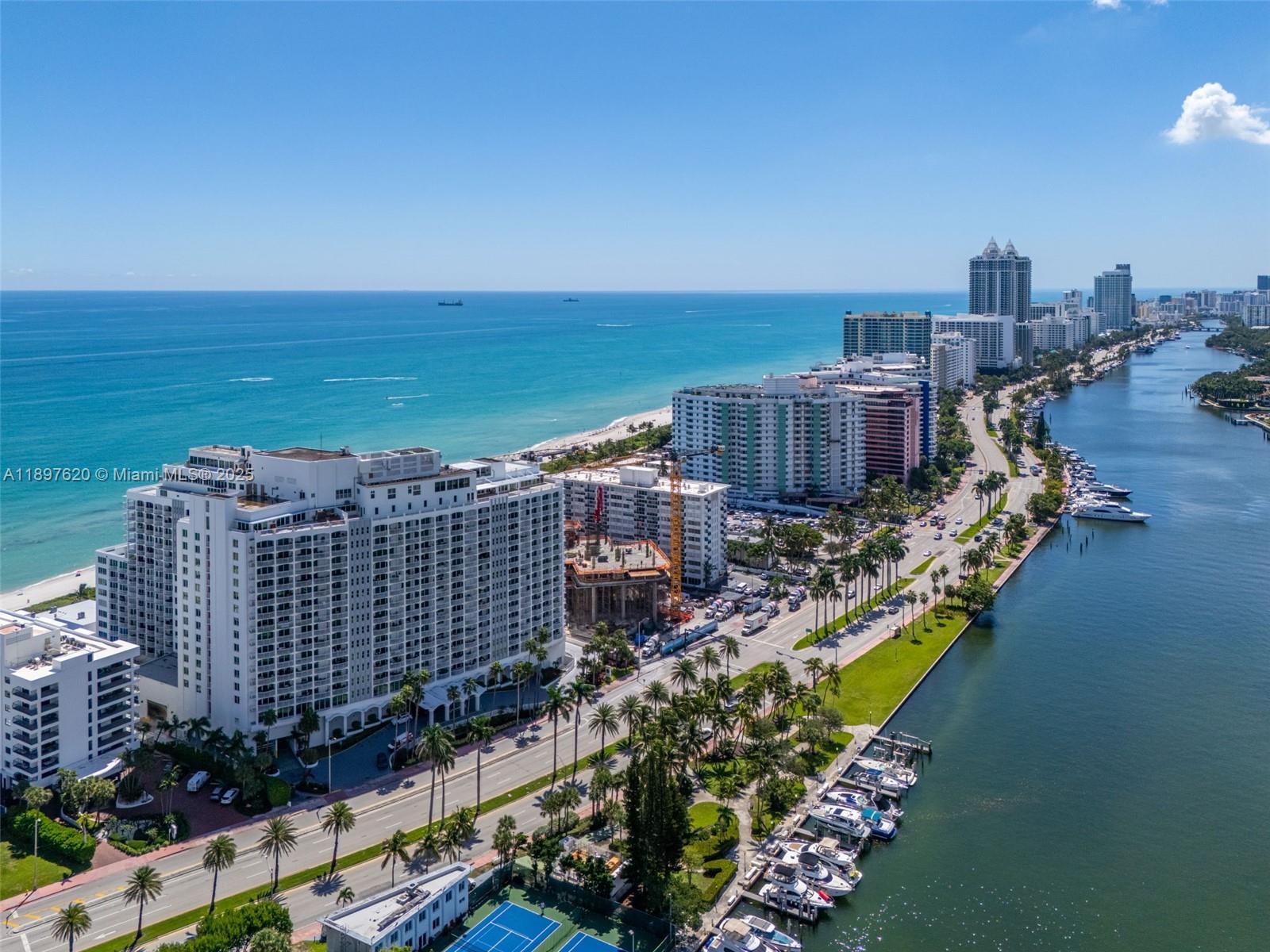 5555 Collins Ave # 14E