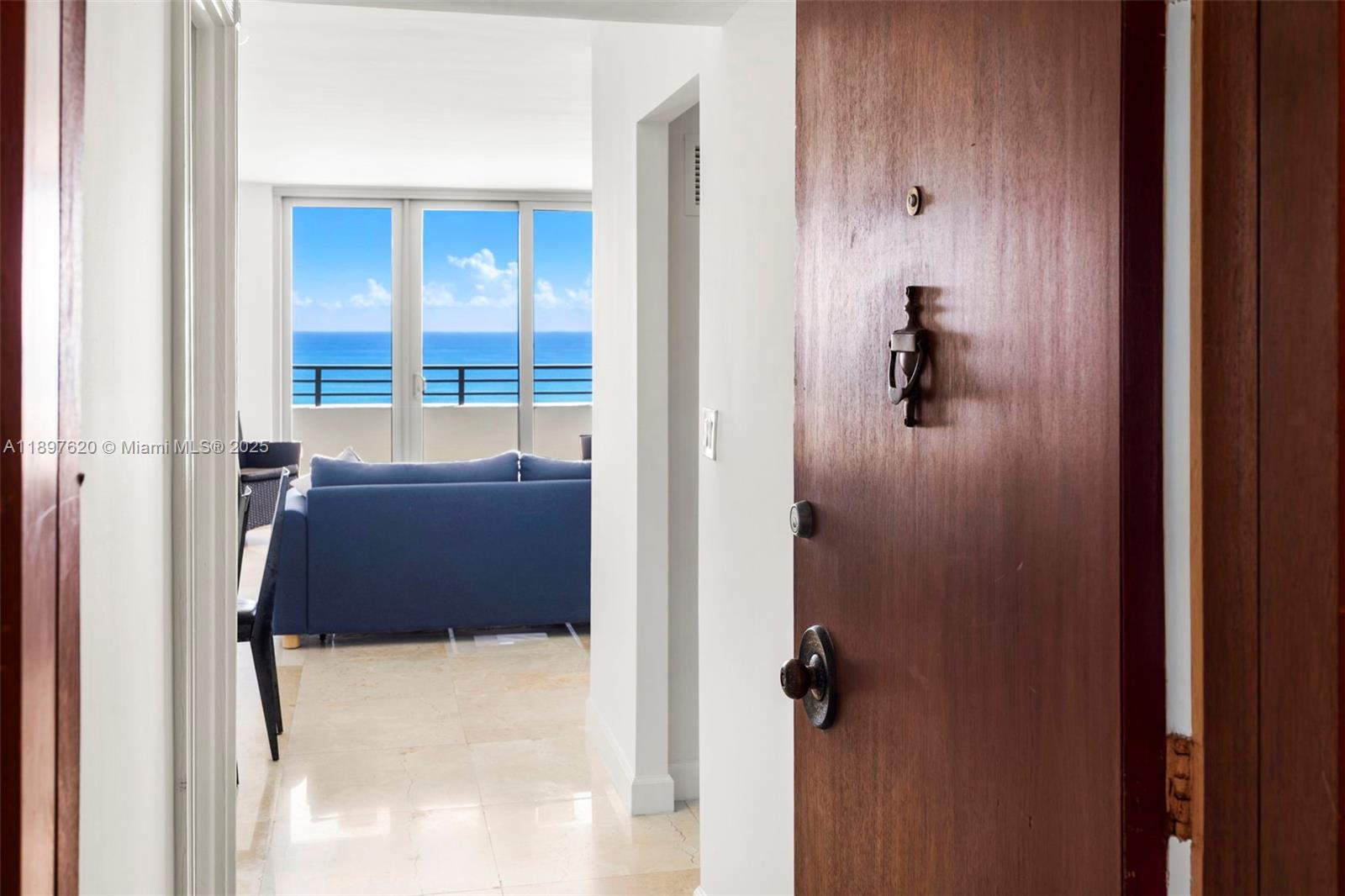 5555 Collins Ave # 14E