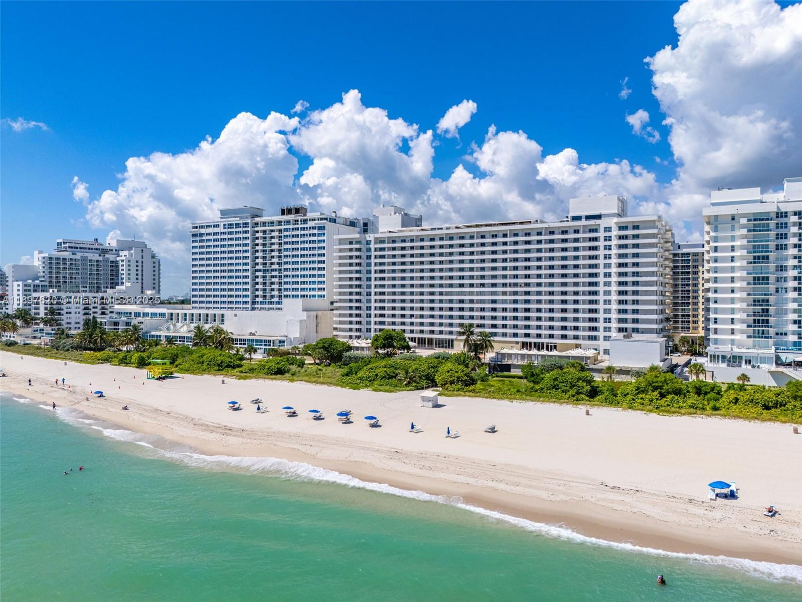 5555 Collins Ave # 14E